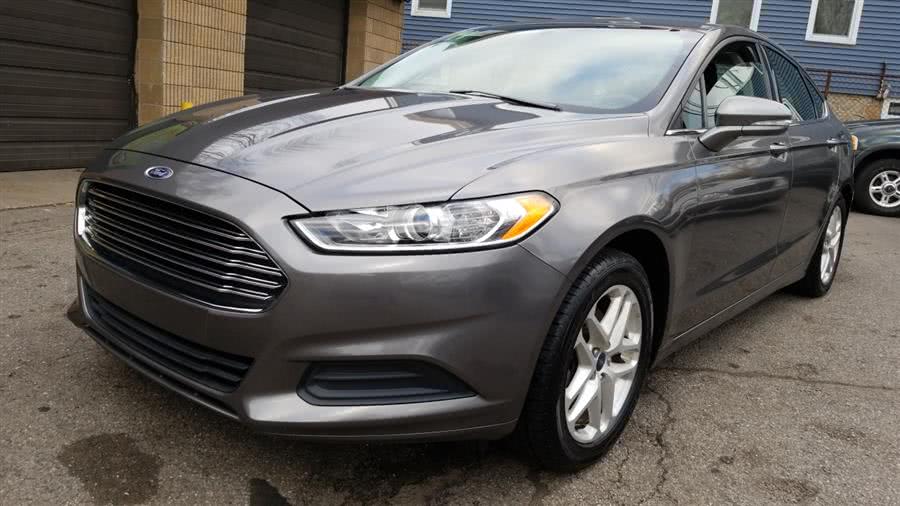 2014 Ford Fusion 4dr Sdn SE FWD, available for sale in Stratford, Connecticut | Mike's Motors LLC. Stratford, Connecticut