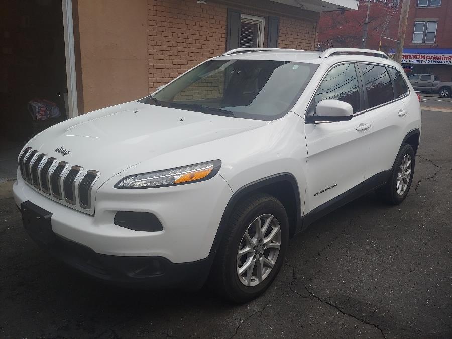 2016 Jeep Cherokee 4WD 4dr Altitude *Ltd Avail*, available for sale in Shelton, Connecticut | Center Motorsports LLC. Shelton, Connecticut