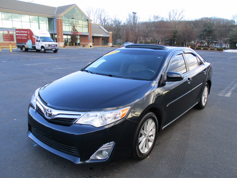 2014 Toyota Camry 4dr Sdn I4 Auto XLE, available for sale in New Britain, Connecticut | Universal Motors LLC. New Britain, Connecticut