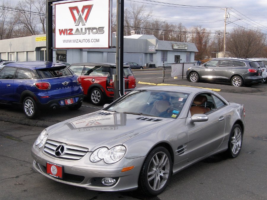 2007 Mercedes-Benz SL-Class 2dr Roadster 5.5L V8, available for sale in Stratford, Connecticut | Wiz Leasing Inc. Stratford, Connecticut