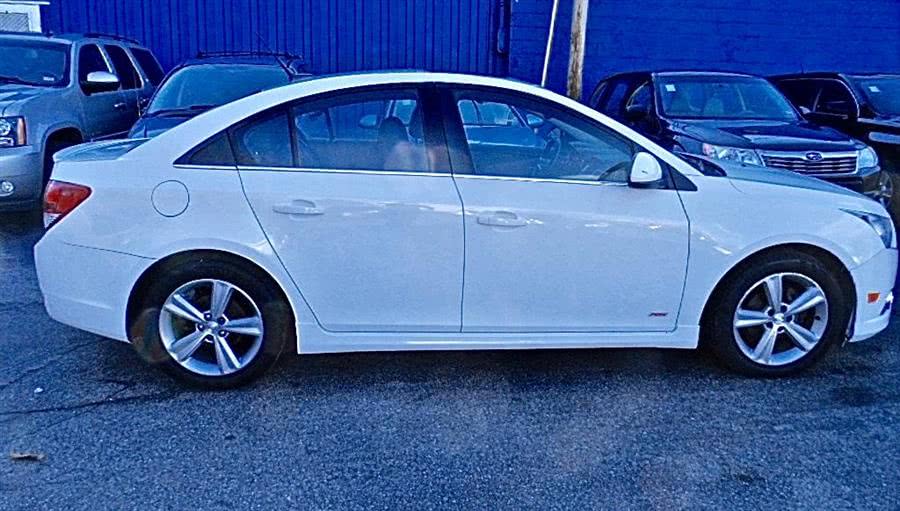 Used Chevrolet Cruze 2LT 2014 | Second Street Auto Sales Inc. Manchester, New Hampshire