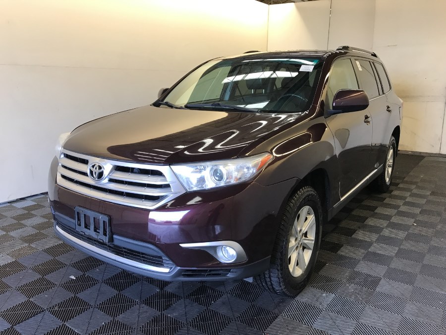 2013 Toyota Highlander 4WD 4dr V6 SE (Natl), available for sale in Port Chester, New York | JC Lopez Auto Sales Corp. Port Chester, New York