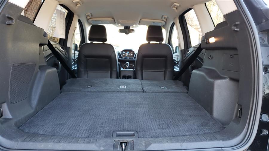 2016 Ford Escape 4WD 4dr Titanium, available for sale in Waterbury, Connecticut | National Auto Brokers, Inc.. Waterbury, Connecticut 2016 Ford Escape 4WD 4dr Titanium, available for sale in Waterbury, Connecticut | National Auto Brokers, Inc.. Waterbury, Connecticut