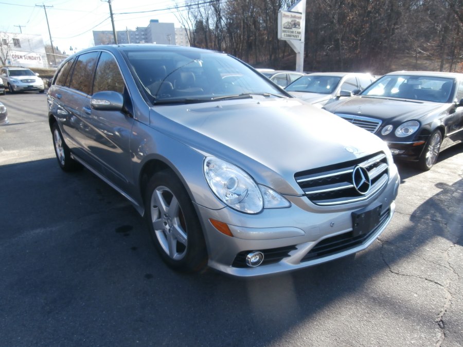 2010 Mercedes-Benz R-Class 4MATIC 4dr R350, available for sale in Waterbury, Connecticut | Jim Juliani Motors. Waterbury, Connecticut