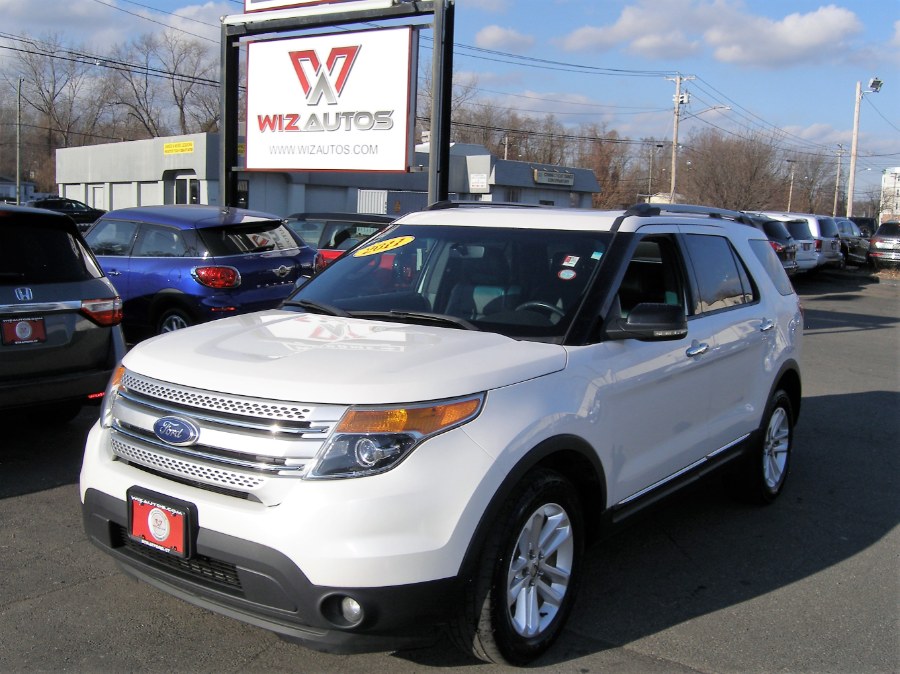 2011 Ford Explorer 4WD 4dr XLT, available for sale in Stratford, Connecticut | Wiz Leasing Inc. Stratford, Connecticut