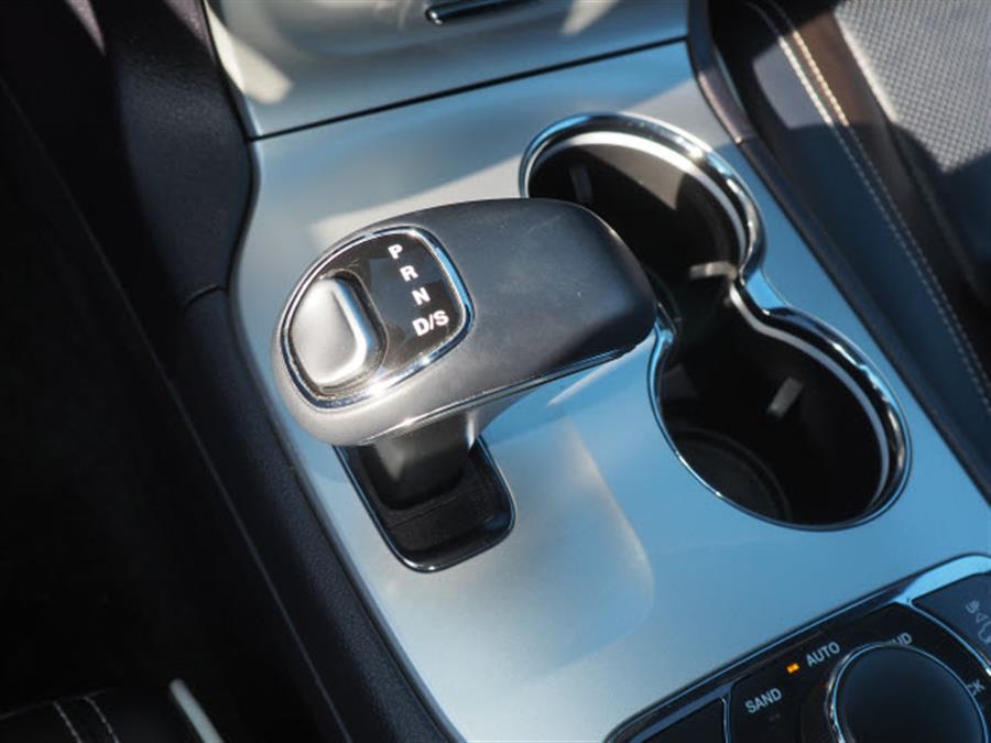 2015 Jeep Grand Cherokee OVERLAND, available for sale in Andover, Massachusetts | Autouse. Andover, Massachusetts 2015 Jeep Grand Cherokee OVERLAND, available for sale in Andover, Massachusetts | Autouse. Andover, Massachusetts