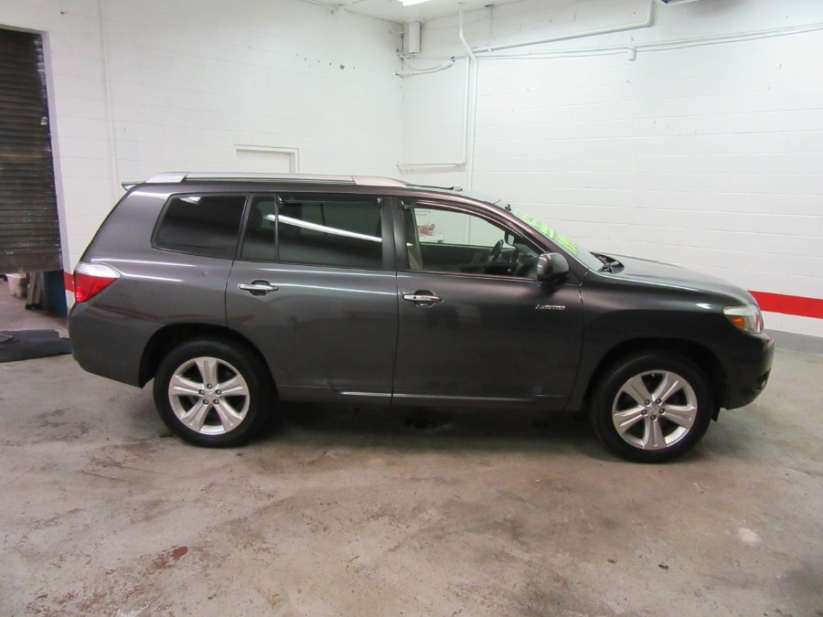 2009 Toyota Highlander 4WD 4dr V6 Limited (Natl), available for sale in Little Ferry, New Jersey | Royalty Auto Sales. Little Ferry, New Jersey 2009 Toyota Highlander 4WD 4dr V6 Limited (Natl), available for sale in Little Ferry, New Jersey | Royalty Auto Sales. Little Ferry, New Jersey