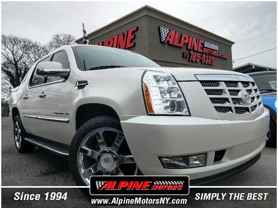 2011 Cadillac Escalade EXT AWD 4dr Luxury, available for sale in Wantagh, New York | Alpine Motors Inc. Wantagh, New York