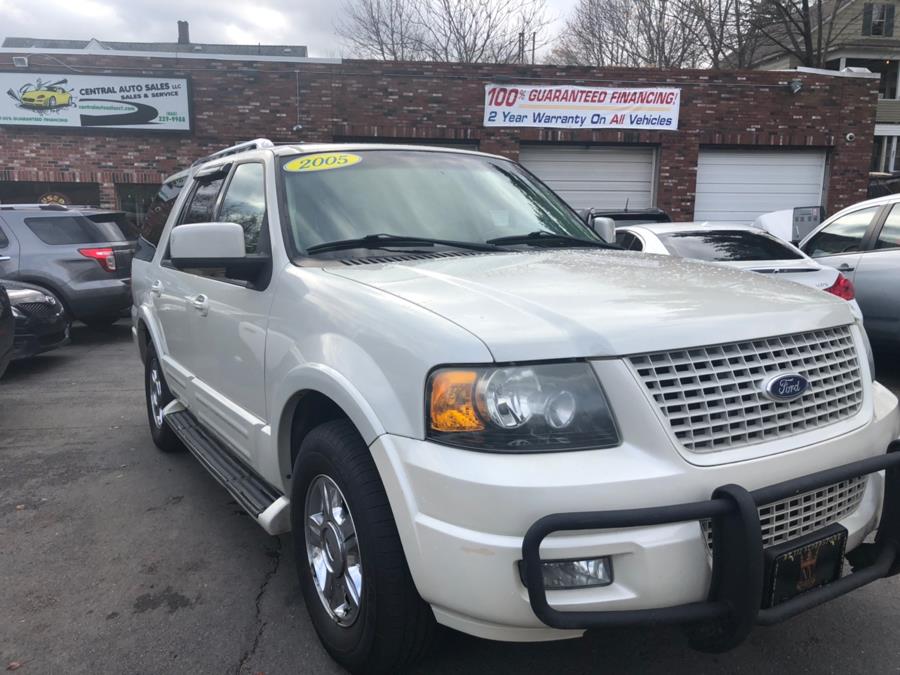 2005 Ford Expedition 5.4L Limited 4WD, available for sale in New Britain, Connecticut | Central Auto Sales & Service. New Britain, Connecticut