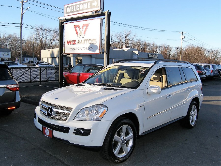 2009 Mercedes-Benz GL-Class 4MATIC 4dr 3.0L BlueTEC, available for sale in Stratford, Connecticut | Wiz Leasing Inc. Stratford, Connecticut