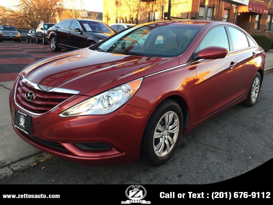 2013 Hyundai Sonata 4dr Sdn 2.4L Auto GLS *Ltd Avail*, available for sale in Jersey City, New Jersey | Zettes Auto Mall. Jersey City, New Jersey