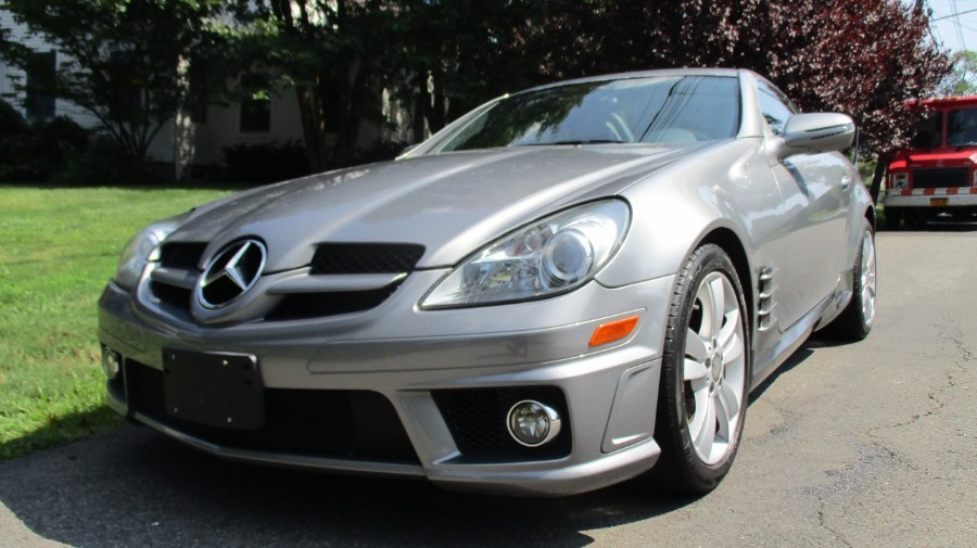 2011 Mercedes-Benz SLK Class 2dr Conv, available for sale in Bronx, New York | TNT Auto Sales USA inc. Bronx, New York
