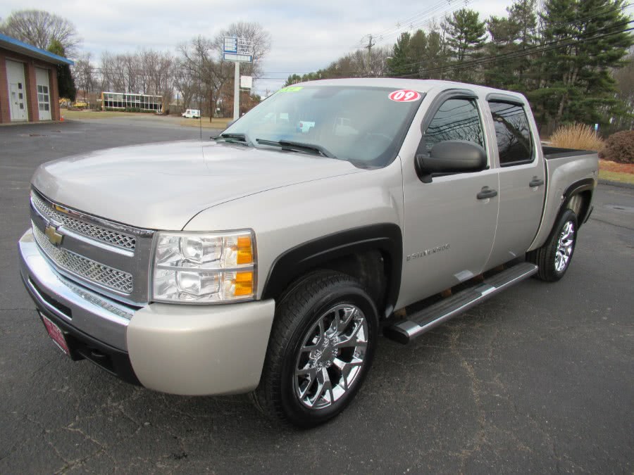 2009 Chevrolet Silverado 1500 4WD Crew Cab 143.5" LT, available for sale in South Windsor, Connecticut | Mike And Tony Auto Sales, Inc. South Windsor, Connecticut 2009 Chevrolet Silverado 1500 4WD Crew Cab 143.5" LT, available for sale in South Windsor, Connecticut | Mike And Tony Auto Sales, Inc. South Windsor, Connecticut