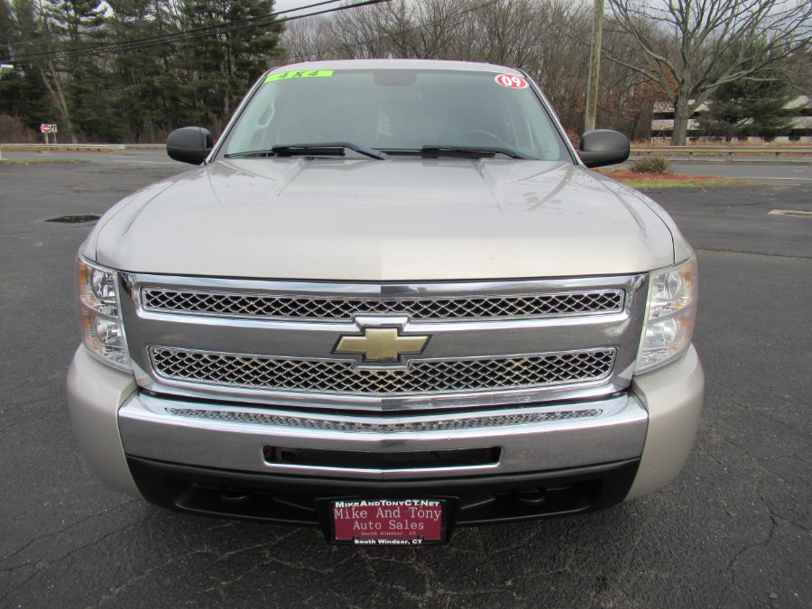 2009 Chevrolet Silverado 1500 4WD Crew Cab 143.5" LT, available for sale in South Windsor, Connecticut | Mike And Tony Auto Sales, Inc. South Windsor, Connecticut 2009 Chevrolet Silverado 1500 4WD Crew Cab 143.5" LT, available for sale in South Windsor, Connecticut | Mike And Tony Auto Sales, Inc. South Windsor, Connecticut