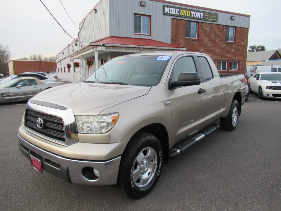 2007 Toyota Tundra 4WD Double 145.7" 4.7L V8 SR5 (Natl, available for sale in South Windsor, Connecticut | Mike And Tony Auto Sales, Inc. South Windsor, Connecticut