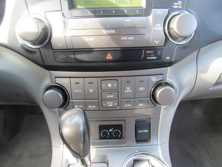 2010 Toyota Highlander 4WD 4dr V6 SE, available for sale in Worcester, Massachusetts | Hilario's Auto Sales Inc.. Worcester, Massachusetts 2010 Toyota Highlander 4WD 4dr V6 SE, available for sale in Worcester, Massachusetts | Hilario's Auto Sales Inc.. Worcester, Massachusetts