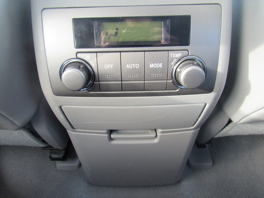 2010 Toyota Highlander 4WD 4dr V6 SE, available for sale in Worcester, Massachusetts | Hilario's Auto Sales Inc.. Worcester, Massachusetts 2010 Toyota Highlander 4WD 4dr V6 SE, available for sale in Worcester, Massachusetts | Hilario's Auto Sales Inc.. Worcester, Massachusetts