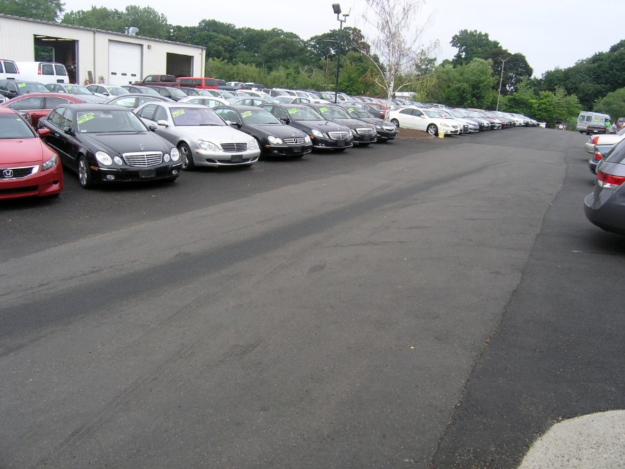 2015 Mercedes-Benz C-Class 4dr Sdn C300 4MATIC, available for sale in Stratford, Connecticut | Wiz Leasing Inc. Stratford, Connecticut 2015 Mercedes-Benz C-Class 4dr Sdn C300 4MATIC, available for sale in Stratford, Connecticut | Wiz Leasing Inc. Stratford, Connecticut