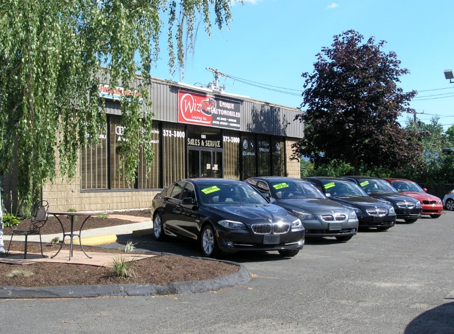 2015 Mercedes-Benz C-Class 4dr Sdn C300 4MATIC, available for sale in Stratford, Connecticut | Wiz Leasing Inc. Stratford, Connecticut 2015 Mercedes-Benz C-Class 4dr Sdn C300 4MATIC, available for sale in Stratford, Connecticut | Wiz Leasing Inc. Stratford, Connecticut