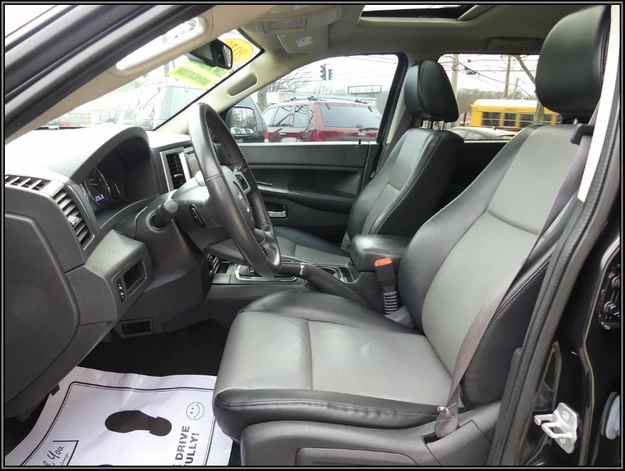 2010 Jeep Grand Cherokee 4WD 4dr Laredo, available for sale in Huntington Station, New York | My Auto Inc.. Huntington Station, New York 2010 Jeep Grand Cherokee 4WD 4dr Laredo, available for sale in Huntington Station, New York | My Auto Inc.. Huntington Station, New York