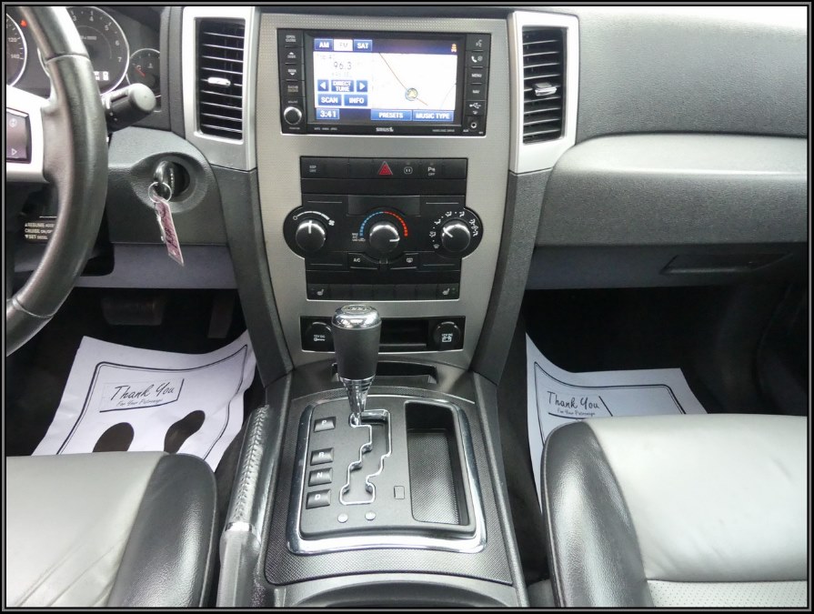 2010 Jeep Grand Cherokee 4WD 4dr Laredo, available for sale in Huntington Station, New York | My Auto Inc.. Huntington Station, New York 2010 Jeep Grand Cherokee 4WD 4dr Laredo, available for sale in Huntington Station, New York | My Auto Inc.. Huntington Station, New York