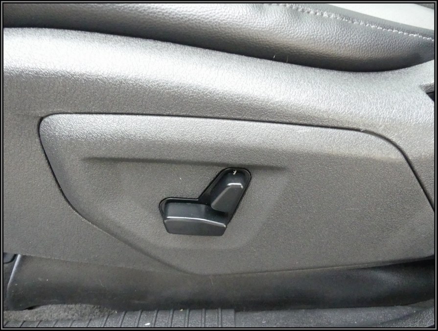 2010 Jeep Grand Cherokee 4WD 4dr Laredo, available for sale in Huntington Station, New York | My Auto Inc.. Huntington Station, New York 2010 Jeep Grand Cherokee 4WD 4dr Laredo, available for sale in Huntington Station, New York | My Auto Inc.. Huntington Station, New York