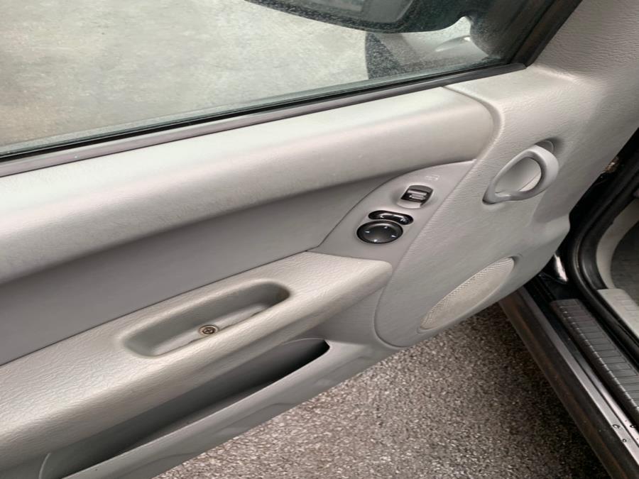 2006 Jeep Liberty 4dr Renegade 4WD, available for sale in Revere, Massachusetts | Wonderland Auto. Revere, Massachusetts 2006 Jeep Liberty 4dr Renegade 4WD, available for sale in Revere, Massachusetts | Wonderland Auto. Revere, Massachusetts