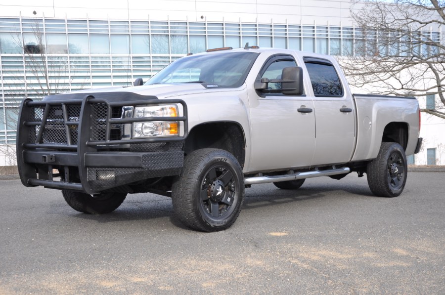 2008 Chevrolet Silverado 2500HD 4WD Crew Cab 153" LT w/2LT, available for sale in Waterbury, Connecticut | Platinum Auto Care. Waterbury, Connecticut