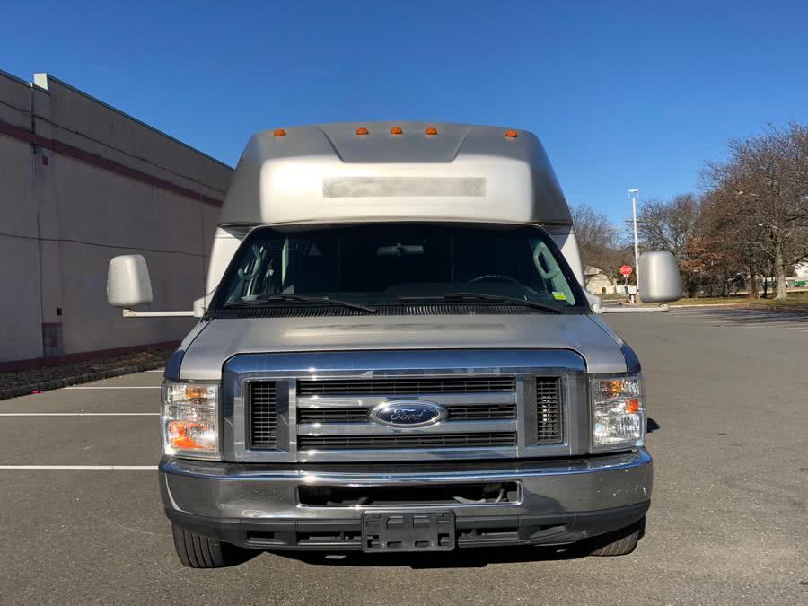 2012 Ford Econoline Commercial Cutaway E-450 Super Duty  Shuttle Bus, available for sale in White Plains, New York | Island auto wholesale. White Plains, New York