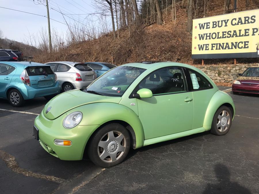 2001 Volkswagen New Beetle 2dr Cpe GLS Auto, available for sale in Naugatuck, Connecticut | Riverside Motorcars, LLC. Naugatuck, Connecticut