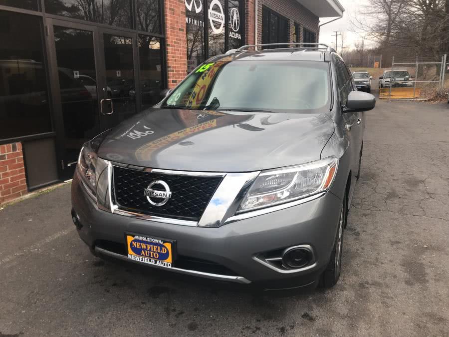 2015 Nissan Pathfinder 4WD 4dr S, available for sale in Middletown, Connecticut | Newfield Auto Sales. Middletown, Connecticut