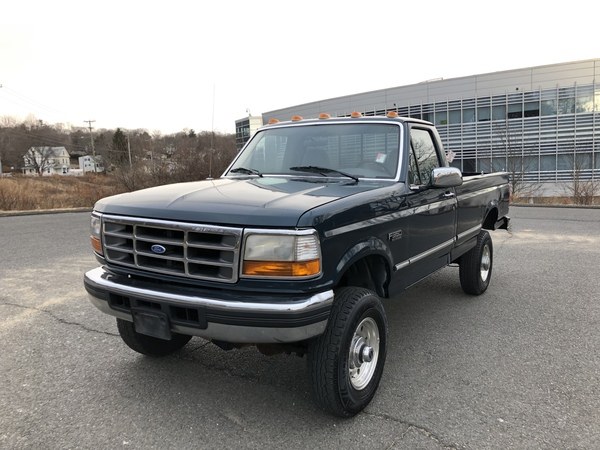 1997 Ford F-350 Reg Cab 133.0" WB 4WD, available for sale in Waterbury, Connecticut | Platinum Auto Care. Waterbury, Connecticut