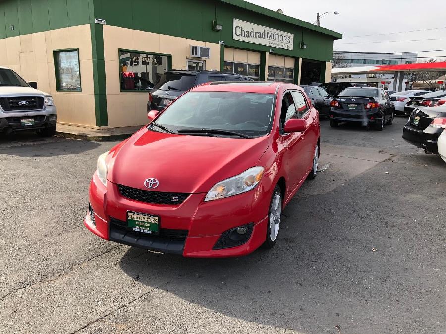 2009 Toyota Matrix 5dr Wgn Auto S FWD, available for sale in West Hartford, Connecticut | Chadrad Motors llc. West Hartford, Connecticut