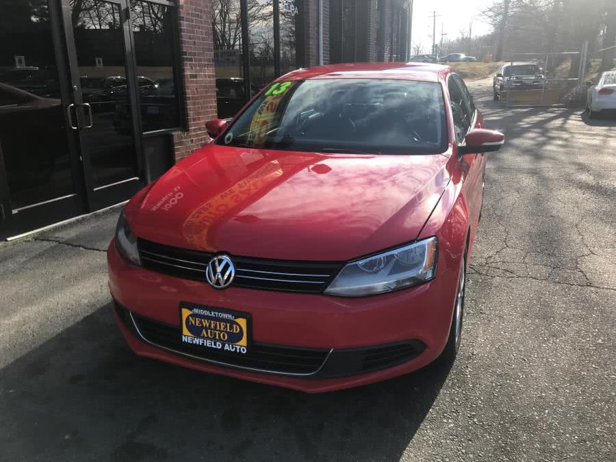 2013 Volkswagen Jetta Sedan 4dr Auto SE PZEV, available for sale in Middletown, Connecticut | Newfield Auto Sales. Middletown, Connecticut