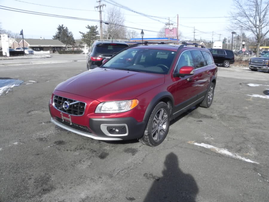 2013 Volvo XC70 AWD 4dr Wgn T6 Platinum, available for sale in Ridgefield, Connecticut | Marty Motors Inc. Ridgefield, Connecticut