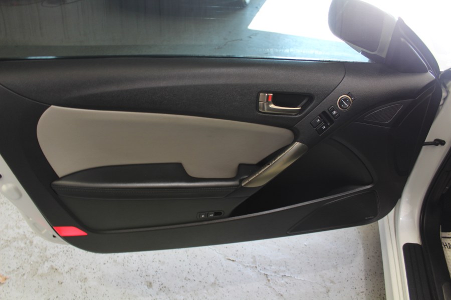2013 Hyundai Genesis Coupe 2dr I4 2.0T Auto Premium R-Spec, available for sale in Deer Park, New York | Car Tec Enterprise Leasing & Sales LLC. Deer Park, New York 2013 Hyundai Genesis Coupe 2dr I4 2.0T Auto Premium R-Spec, available for sale in Deer Park, New York | Car Tec Enterprise Leasing & Sales LLC. Deer Park, New York