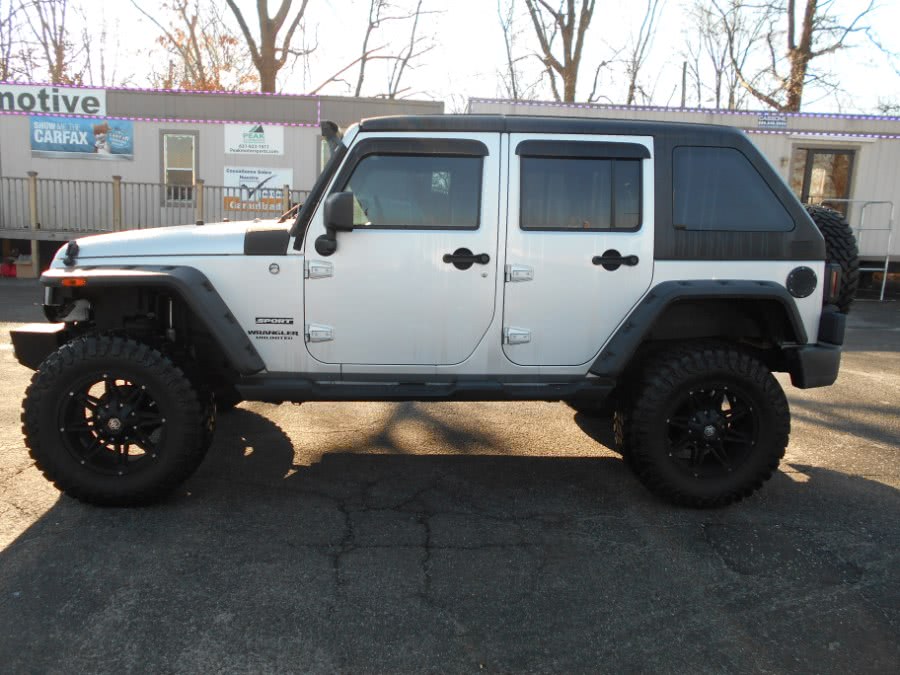 2010 Jeep Wrangler Unlimited 4WD 4dr Sport, available for sale in Bayshore, New York | Peak Automotive Inc.. Bayshore, New York