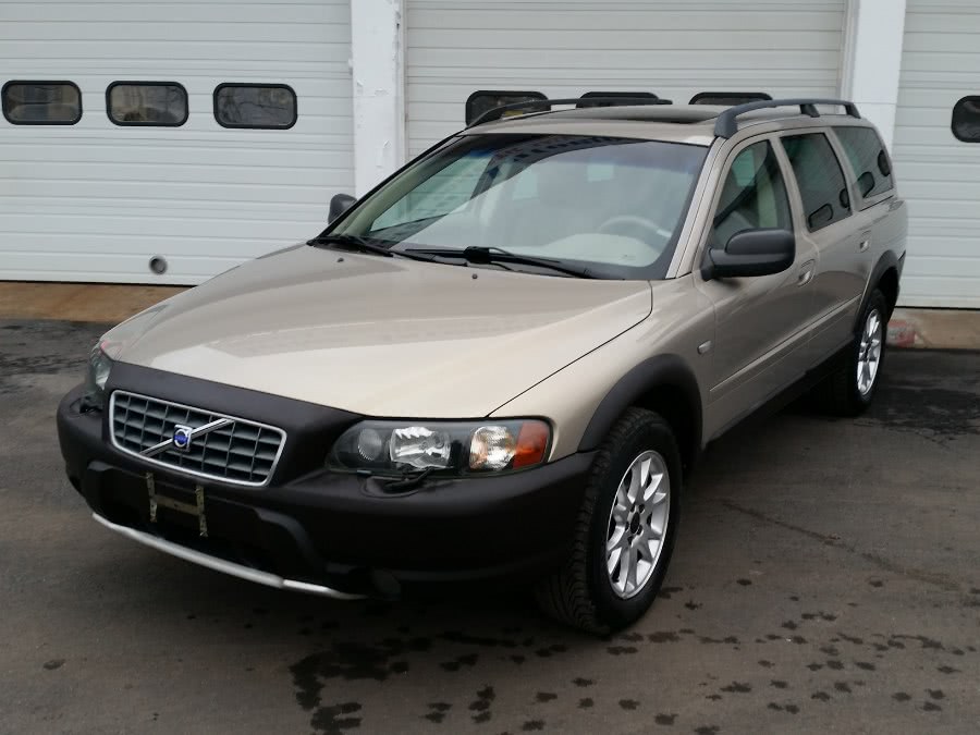 Used Volvo V70 XC70 2.5L Turbo AWD w/Sunroof 2004 | Action Automotive. Berlin, Connecticut