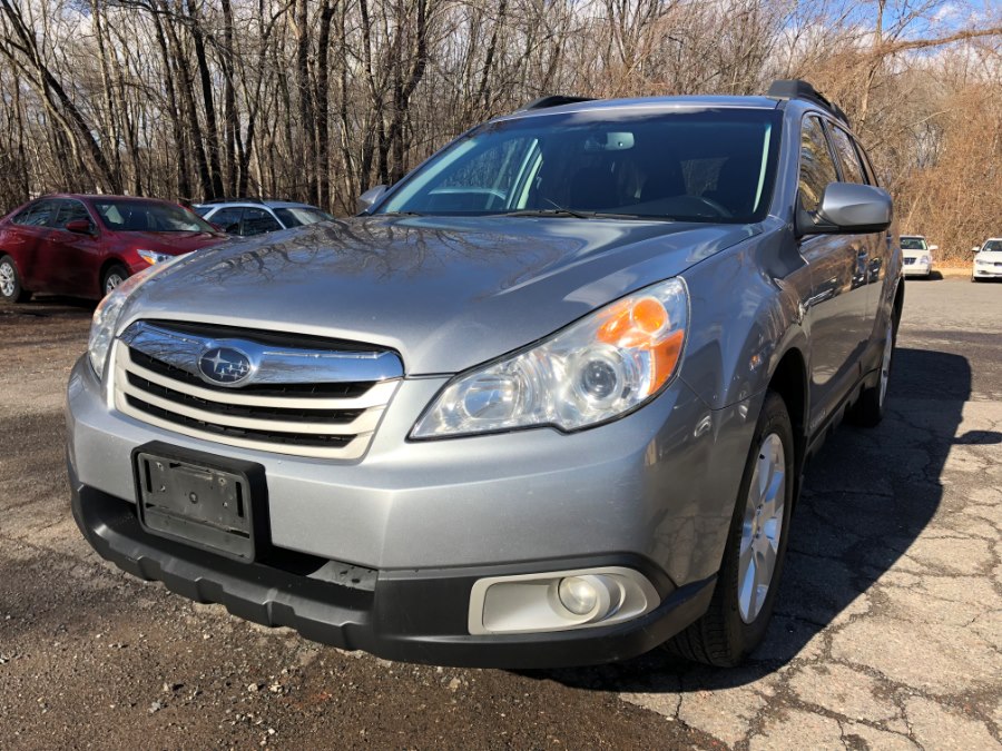 2011 Subaru Outback 4dr Wgn H4 Auto 2.5i PZEV, available for sale in Manchester, Connecticut | Vernon Auto Sale & Service. Manchester, Connecticut