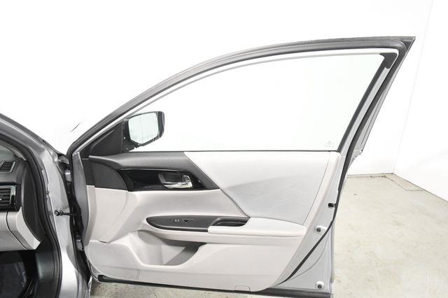 2017 Honda Accord LX photo