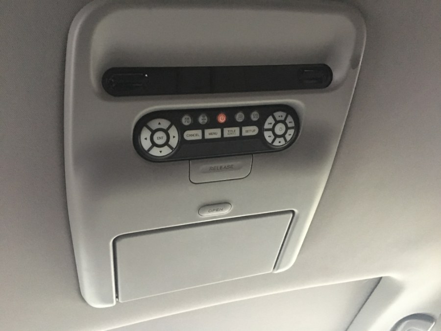 2013 Honda Pilot 4WD 4dr EX-L w/RES, available for sale in Bristol, Connecticut | Bristol Auto Center LLC. Bristol, Connecticut 2013 Honda Pilot 4WD 4dr EX-L w/RES, available for sale in Bristol, Connecticut | Bristol Auto Center LLC. Bristol, Connecticut