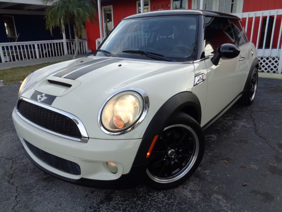 2007 MINI Cooper Hardtop 2dr Cpe S, available for sale in Winter Park, Florida | Rahib Motors. Winter Park, Florida