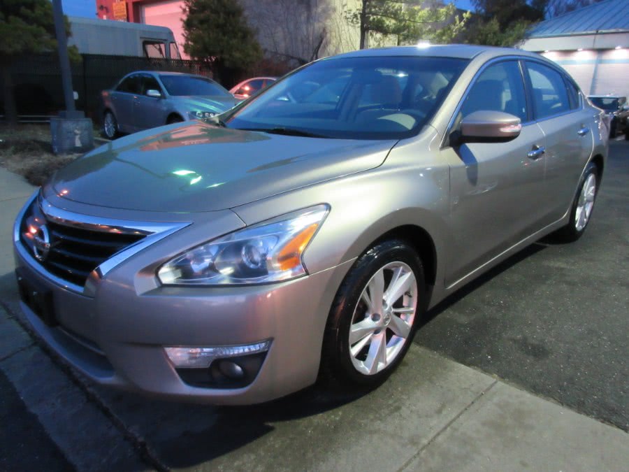 2014 Nissan Altima 4dr Sdn I4 2.5 S, available for sale in Lynbrook, New York | ACA Auto Sales. Lynbrook, New York