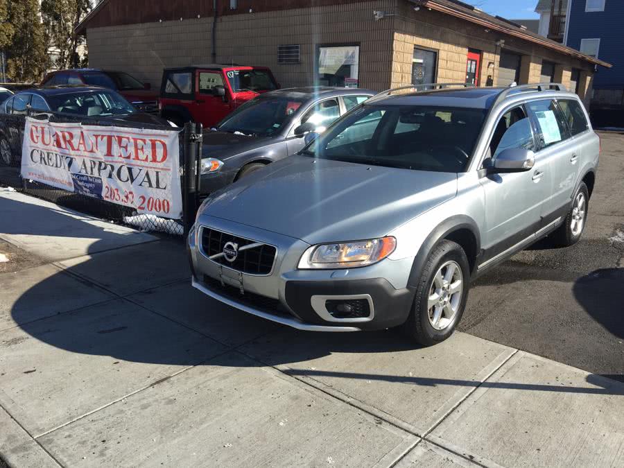 2010 Volvo XC70 4dr Wgn 3.2L w/Moonroof, available for sale in Stratford, Connecticut | Mike's Motors LLC. Stratford, Connecticut