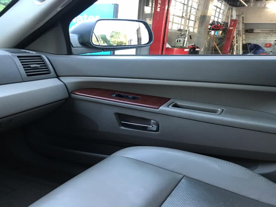 Used Jeep Grand Cherokee 4dr Limited 4WD 2005 | CarMart Auto Services. Farmingdale, New York Used Jeep Grand Cherokee 4dr Limited 4WD 2005 | CarMart Auto Services. Farmingdale, New York
