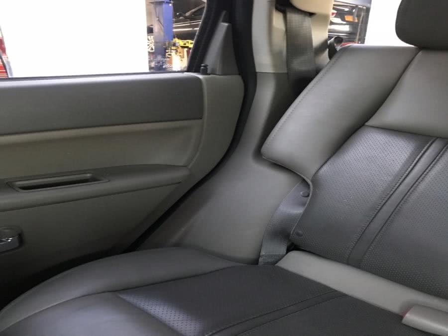 Used Jeep Grand Cherokee 4dr Limited 4WD 2005 | CarMart Auto Services. Farmingdale, New York Used Jeep Grand Cherokee 4dr Limited 4WD 2005 | CarMart Auto Services. Farmingdale, New York