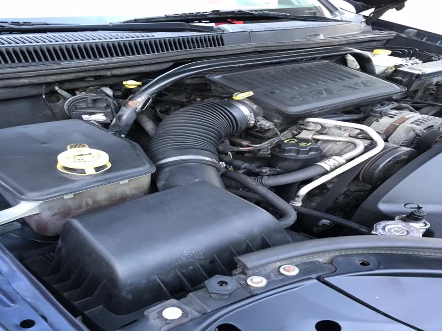 Used Jeep Grand Cherokee 4dr Limited 4WD 2005 | CarMart Auto Services. Farmingdale, New York Used Jeep Grand Cherokee 4dr Limited 4WD 2005 | CarMart Auto Services. Farmingdale, New York