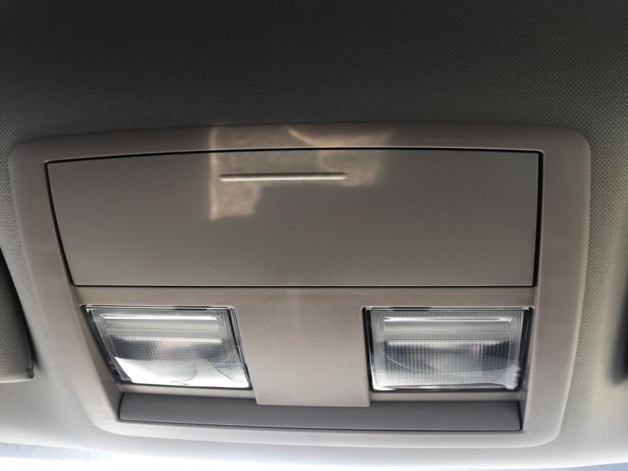 Used Jeep Grand Cherokee 4dr Laredo 4WD 2005 | CarMart Auto Services. Farmingdale, New York Used Jeep Grand Cherokee 4dr Laredo 4WD 2005 | CarMart Auto Services. Farmingdale, New York