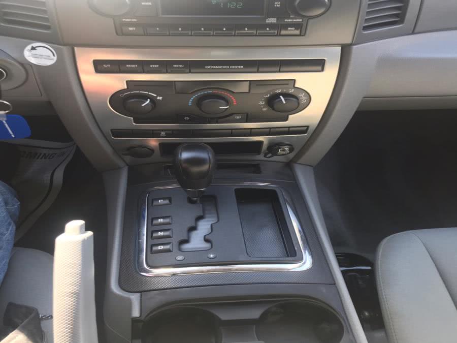 Used Jeep Grand Cherokee 4dr Laredo 4WD 2005 | CarMart Auto Services. Farmingdale, New York Used Jeep Grand Cherokee 4dr Laredo 4WD 2005 | CarMart Auto Services. Farmingdale, New York