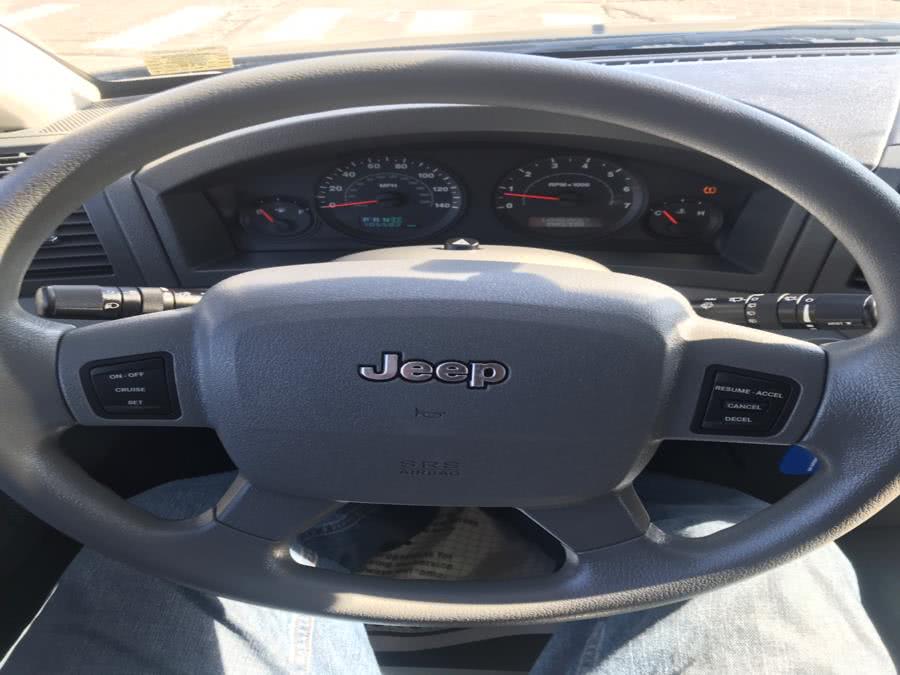 Used Jeep Grand Cherokee 4dr Laredo 4WD 2005 | CarMart Auto Services. Farmingdale, New York Used Jeep Grand Cherokee 4dr Laredo 4WD 2005 | CarMart Auto Services. Farmingdale, New York